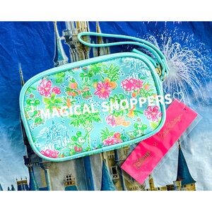 Disney Parks x Lilly Pulitzer Mickey & Minnie Mouse Castle Wristlet Bag NWT